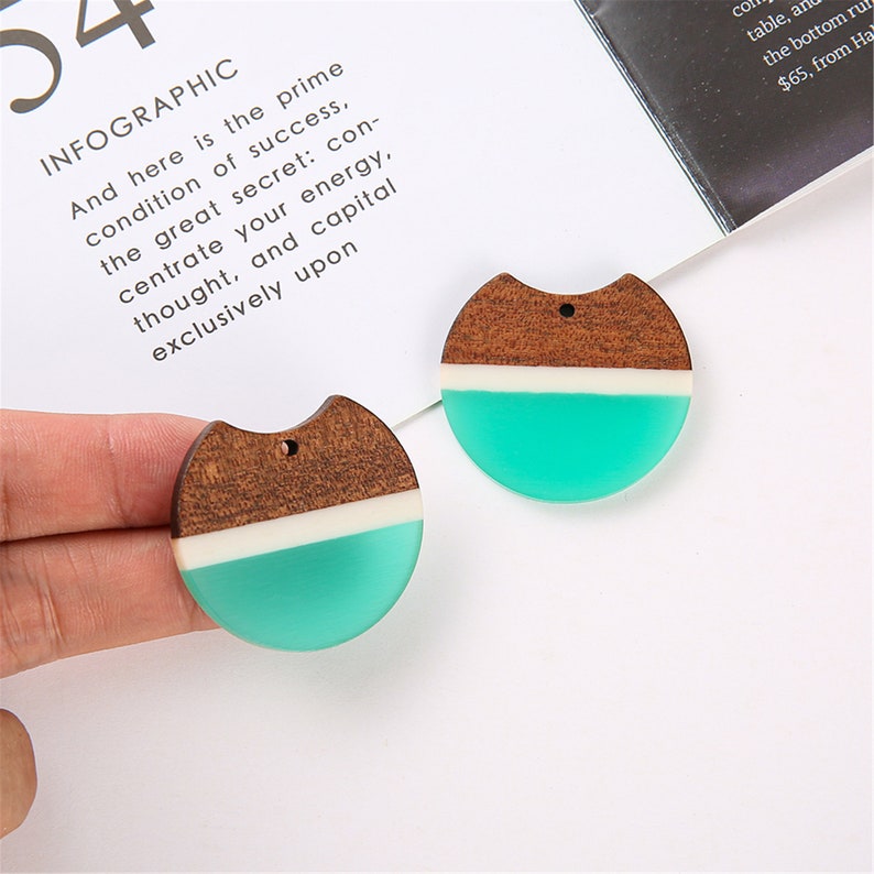 4pcs Epoxy Resin Pendants, Semi Translucent White Resin Findings, Wood and Resin Pendant, Color Blocked, Large Round Charm