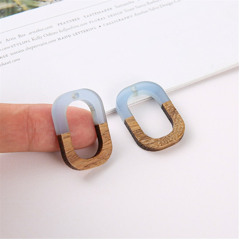 4pcs Epoxy Resin Pendants, Rectangle Translucent White Resin Findings, Wood and Resin Pendant, Color Blocked, Large Round Charm