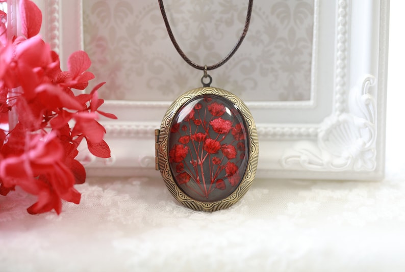 Pressed Natural Flower Vintage Locket Necklace| Oval Locket Big Locket with Photo Long Necklace| Flower Floral Handmade Locket Gift