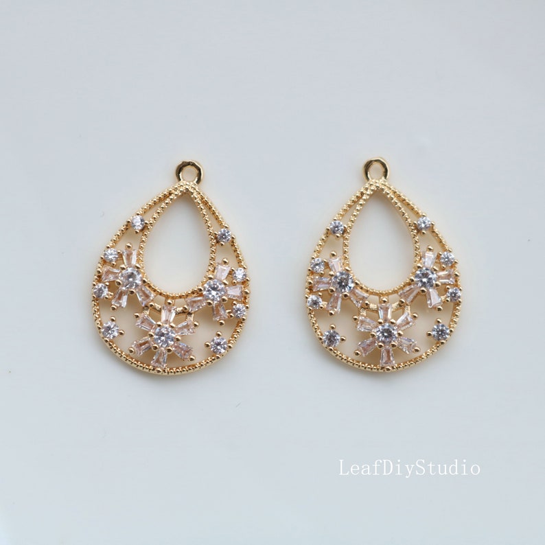 10pcs Hollow teardrop CZ Pave Charm, three flowers zircon Charm Pendant, crystal Pave Charm, wholesale prices, High Quality