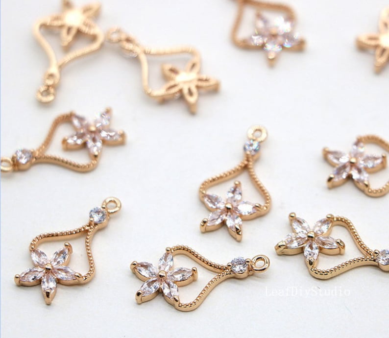 10pcs Flower pendant CZ Pave Charm, CZ Zircon 14x10mm Pendant, Zircon Jewelry Making, Flower Zircon Material Craft Supplies