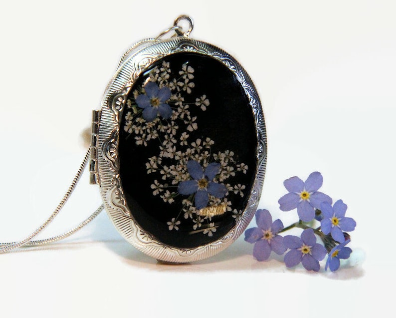 Pressed Flower Locket, Locket Necklace, Big Locket, Vintage Locket Necklace, Personalized Gift For Her, Photo Locket, Oval Locket