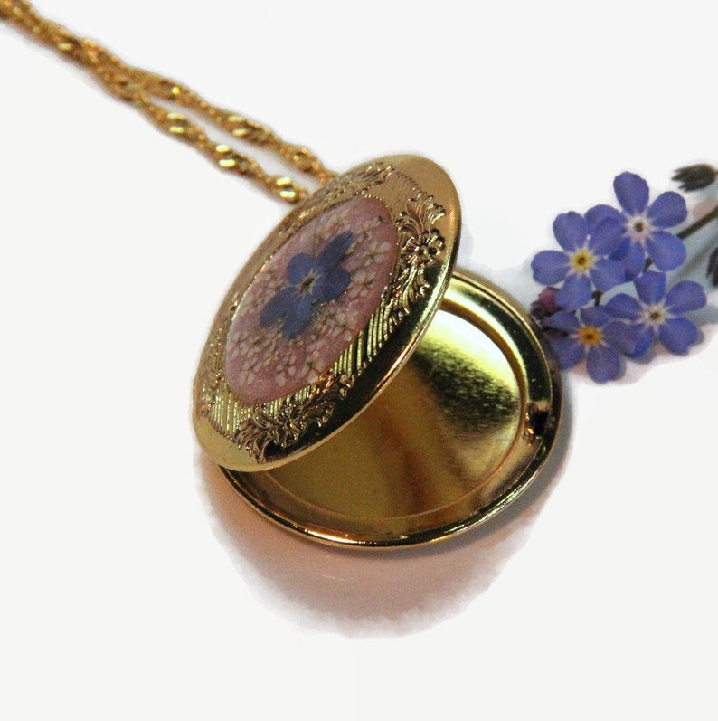 Pressed Flower Locket, Locket Necklace, Vintage Style Locket, Forget Me Not Necklace, Personalized Gift For Her, Photo Locket, Unique Gift