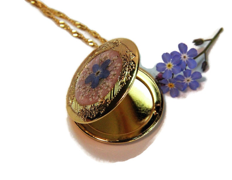 Pressed Flower Locket, Locket Necklace, Vintage Style Locket, Forget Me Not Necklace, Personalized Gift For Her, Photo Locket, Unique Gift