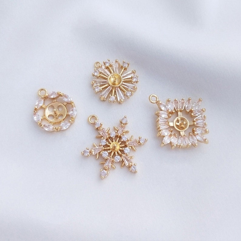 10pcs flower pearl trays, pearl settings, CZ Pave Charm, CZ Zircon snowflake Pendant Charm, Jewelry Making
