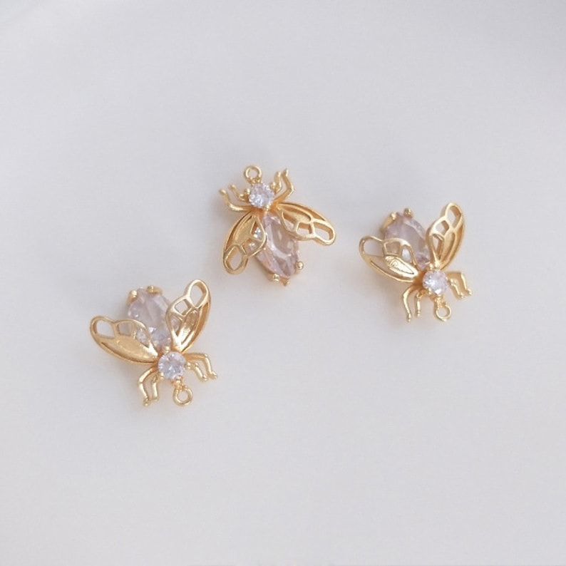 4pcs CZ Paved bee Charm, Gold Plated Brass Earring Findings, shape cubic charm, Cubic zirconia pendant
