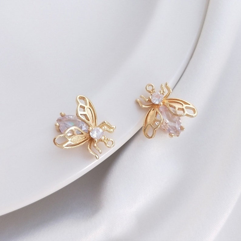 4pcs CZ Paved bee Charm, Gold Plated Brass Earring Findings, shape cubic charm, Cubic zirconia pendant