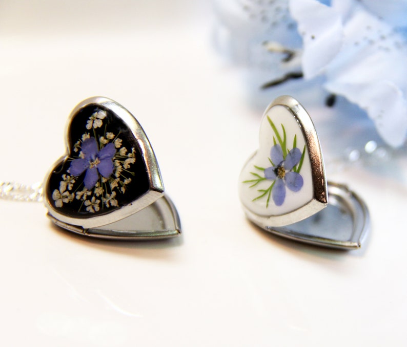 Pressed Flower Locket, Locket Necklace, Dainty Locket, Vintage Locket Necklace, Heart Locket, Photo Locket, Forget Me Not