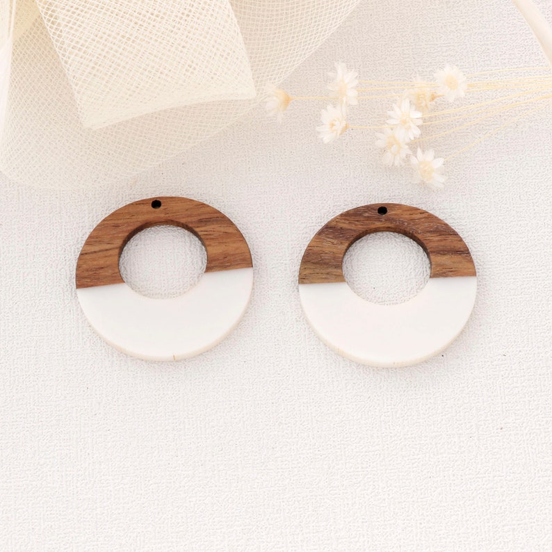 4pcs Epoxy Resin Pendants, Semi Translucent White Resin Findings, Wood and Resin Pendant, Color Blocked, Large Round Charm