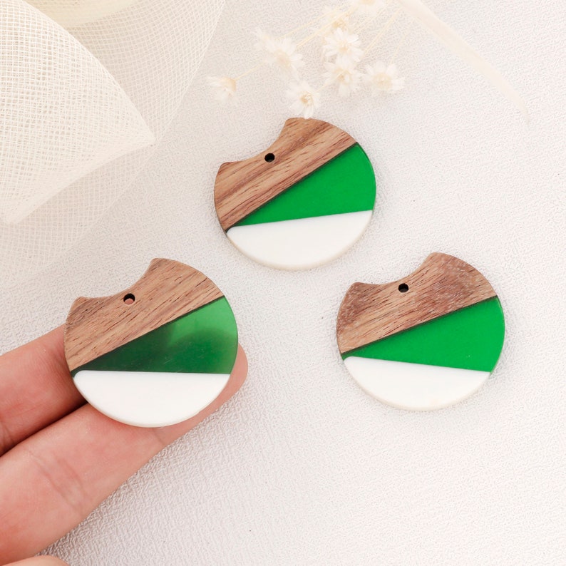 4pcs Epoxy Resin Pendants, Semi Translucent White Resin Findings, Wood and Resin Pendant, Color Blocked, Large Round Charm