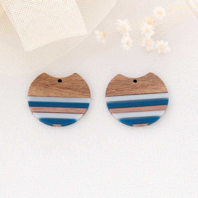 4pcs Epoxy Resin Pendants, Semi Translucent White Resin Findings, Wood and Resin Pendant, Color Blocked, Large Round Charm