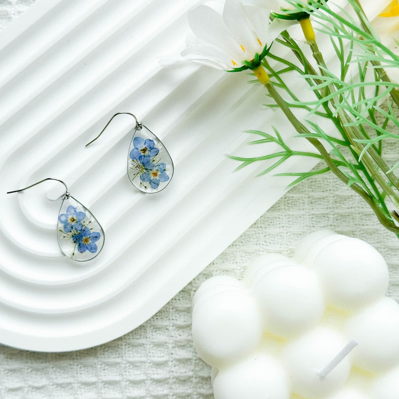 Forget Me Not Resin Flower Earrings, Handmade Pressed Real Flower Resin Earrings, Dangle Drop Earrings, Dired Flower Earrings, Birthday Gift