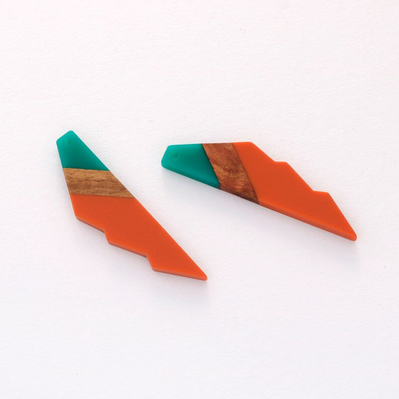 4pcs Epoxy Resin Pendants, Long Stick Translucent White Resin Findings, Wood and Resin Pendant, Color Blocked, Long BarCharm
