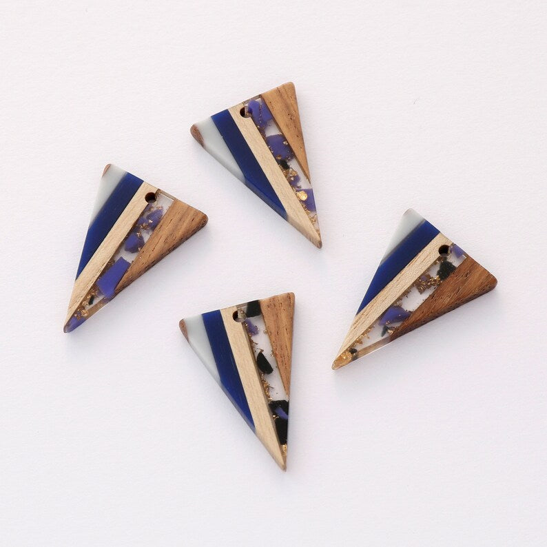 4pcs Epoxy Resin Pendants, Triangle Translucent Blue Resin Findings, Wood and Resin Pendant, Color Blocked, Diamond Charm