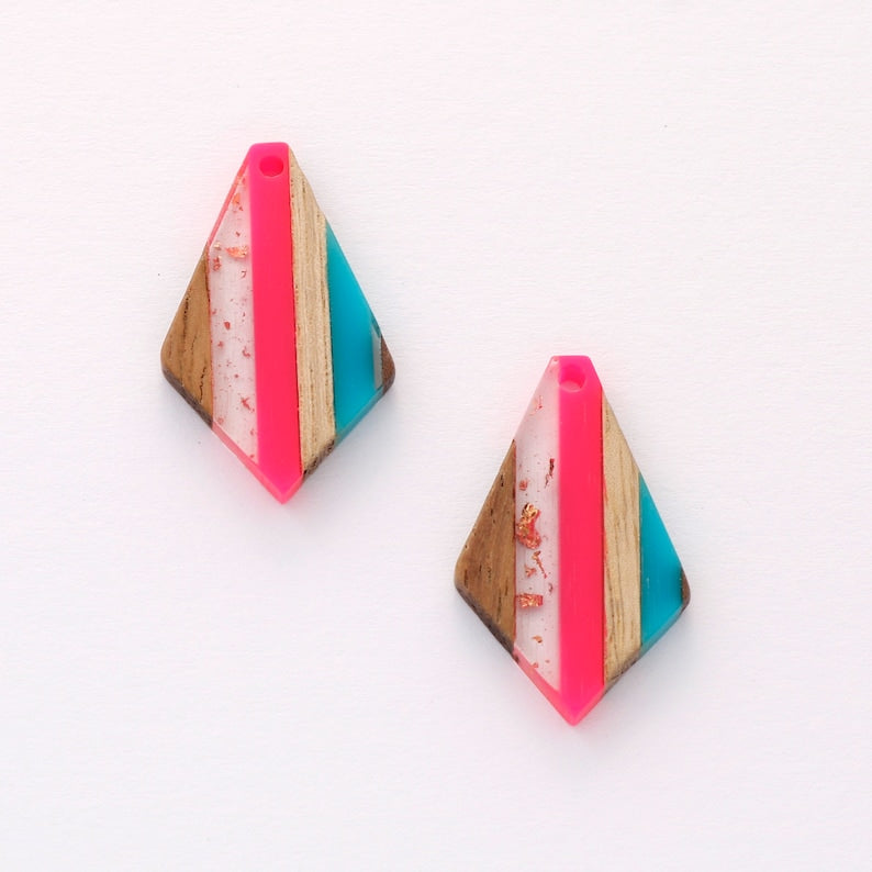 4pcs Epoxy Resin Pendants, Diamond Translucent Neon Pink Resin Findings, Wood and Resin Pendant, Color Blocked, Diamond Charm