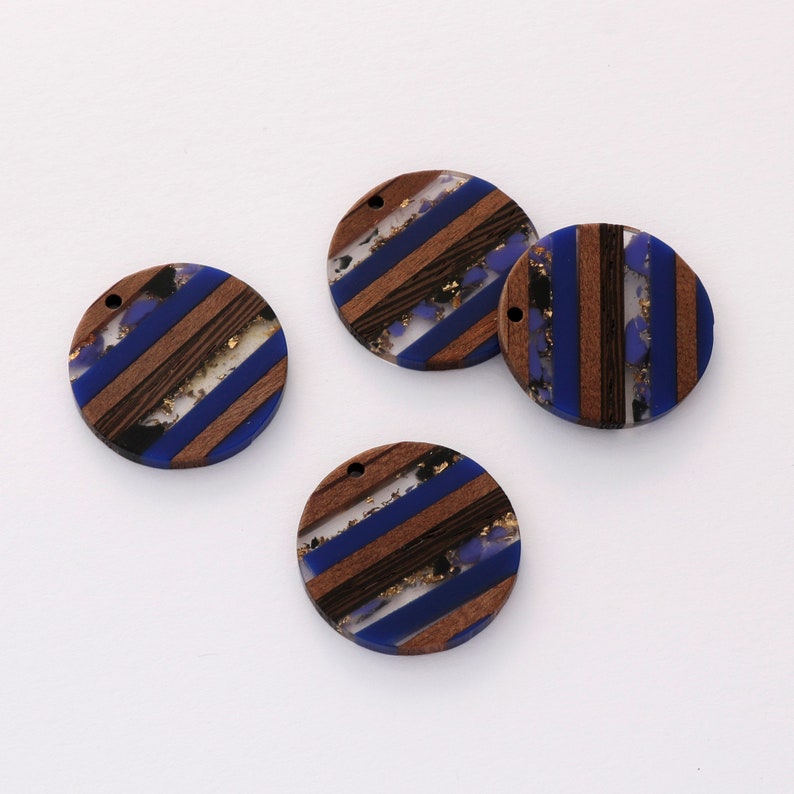 4pcs Epoxy Resin Pendants, Round Translucent Blue Resin Findings, Wood and Resin Pendant, Color Blocked, Large Round Charm