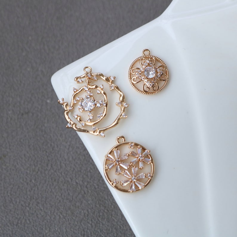 10pcs flower Zirconia Connecto Charm Pedant , CZ Pave flower Pendant, Rhinestone Charm