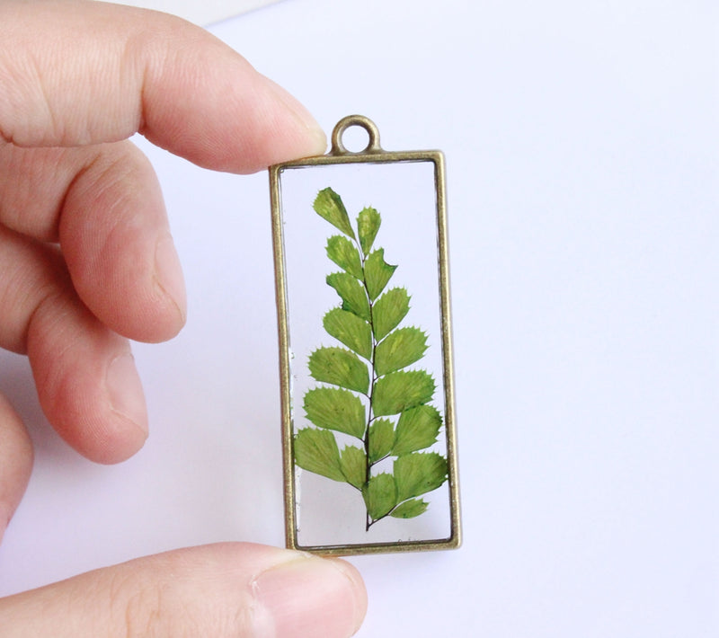 1pcs Handmade Resin Leaves pressed flower pendant necklace