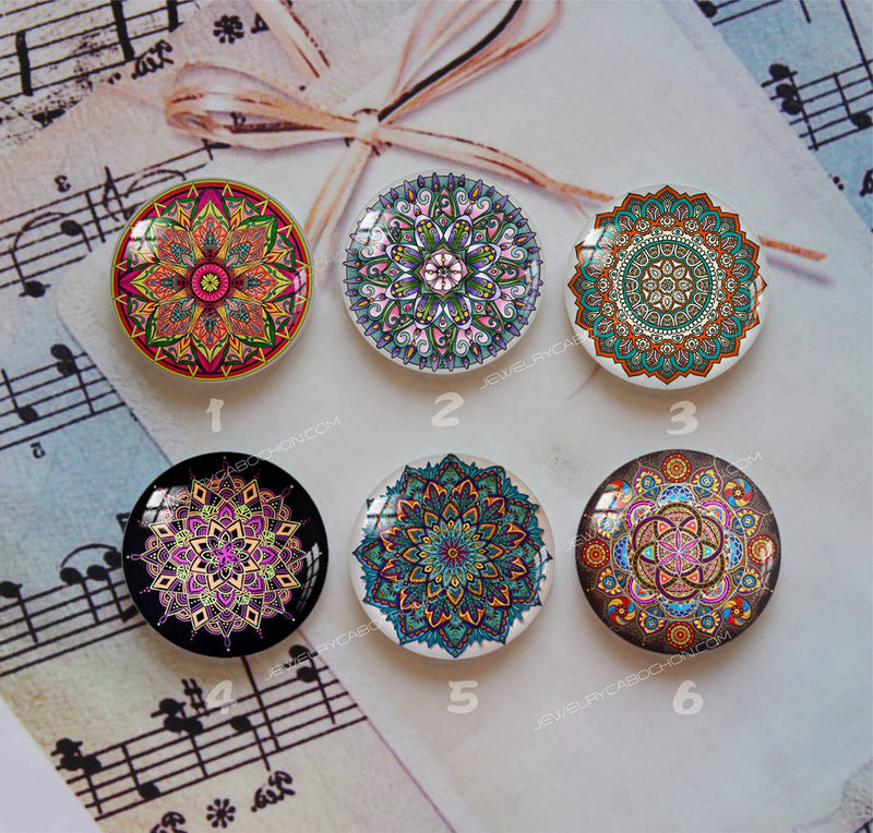 Handmade Round Photo Glass Cabochon Pattern 1067