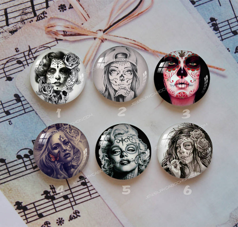 Handmade Round Photo Glass Cabochon Skull 1161
