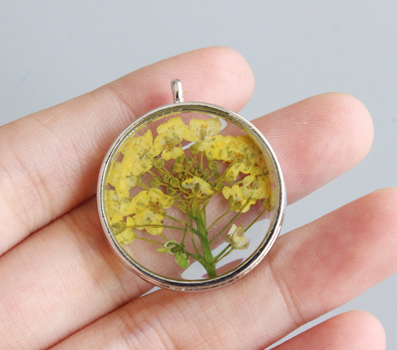 1pcs yellow pressed flower jewelry, pressed flower pendant necklace, Real dried flower jewelry wholesale