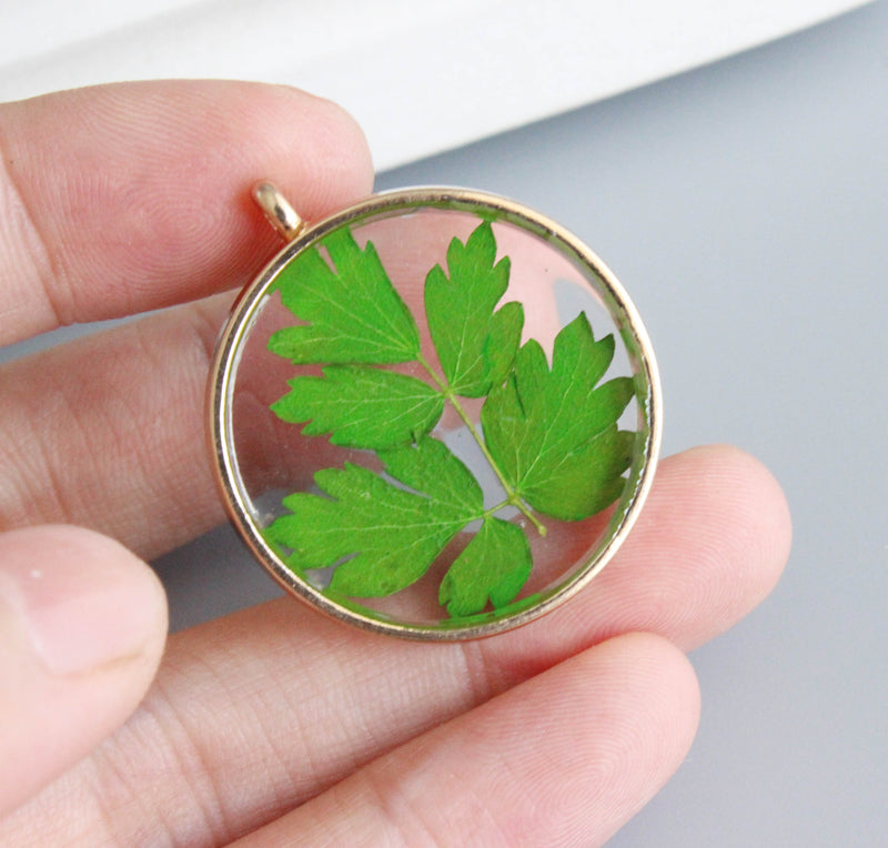 1pcs Handmade Leaves Pressed flower jewelry, pressed flower pendant necklace,Real dried flower jewelry