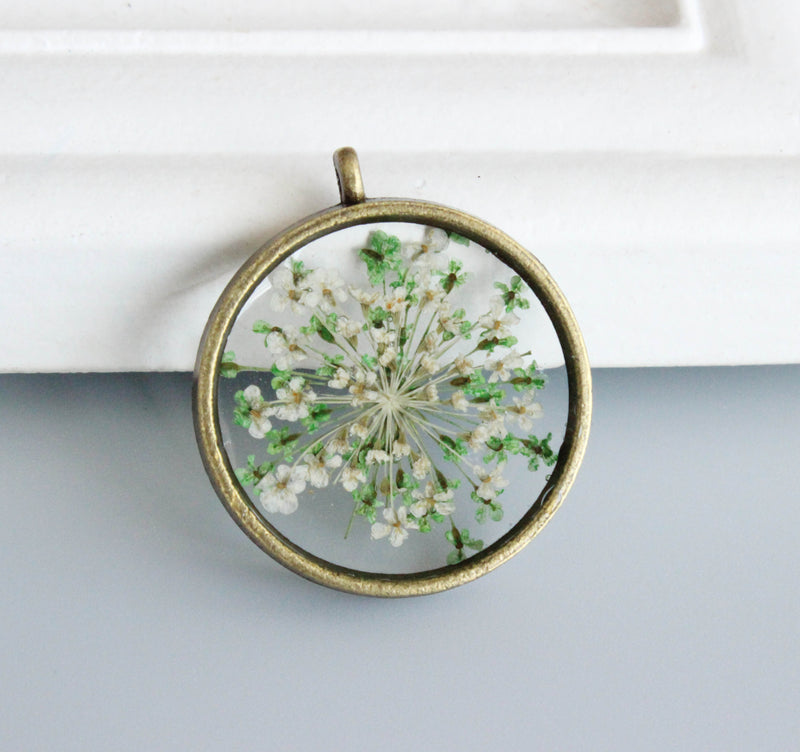 1pcs Handmade Lace flower Pressed flower jewelry, pressed flower pendant necklace,Real dried flower jewelry