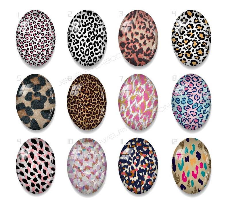 Handmade oval Photo Glass Cabochons Streaks A680