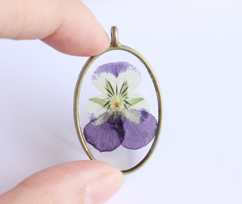 1pcs  Handmade Resin pressed flower pendant necklace