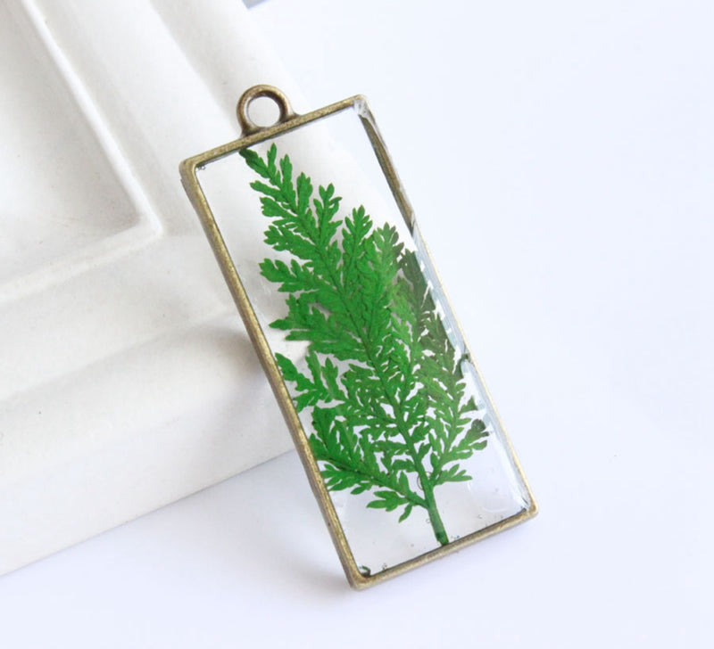 1pcs leaf Handmade real Resin pressed flower pendant necklace