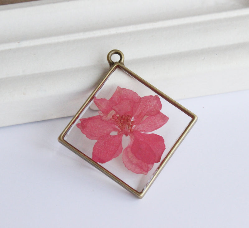 1pcs Handmade real Resin pressed flower pendant necklace
