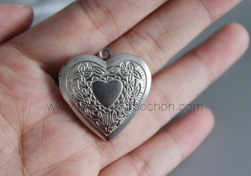 10pcs stainless steel Heart shaped Locket Charm Pendant Locket