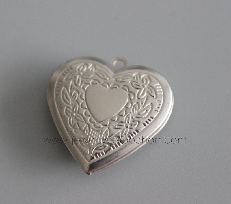 10pcs stainless steel Heart shaped Locket Charm Pendant Locket