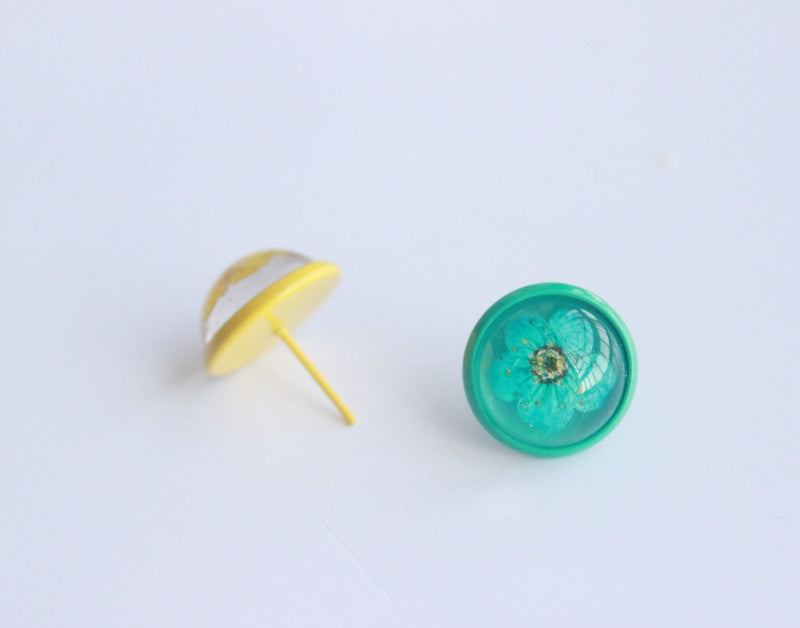 10pcs Resin Pressed flower Cabochons,Real dried flowers Cabochons