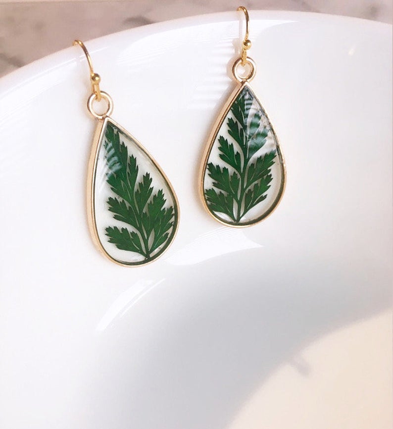 2pcs Handmade resin dried flower earrings